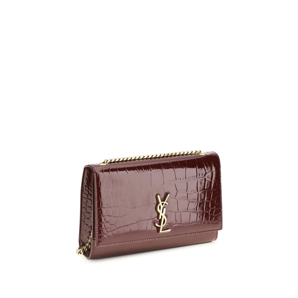 Saint Laurent skulderveske i Bordeaux kalveskinn av storfe (Bos Taurus).