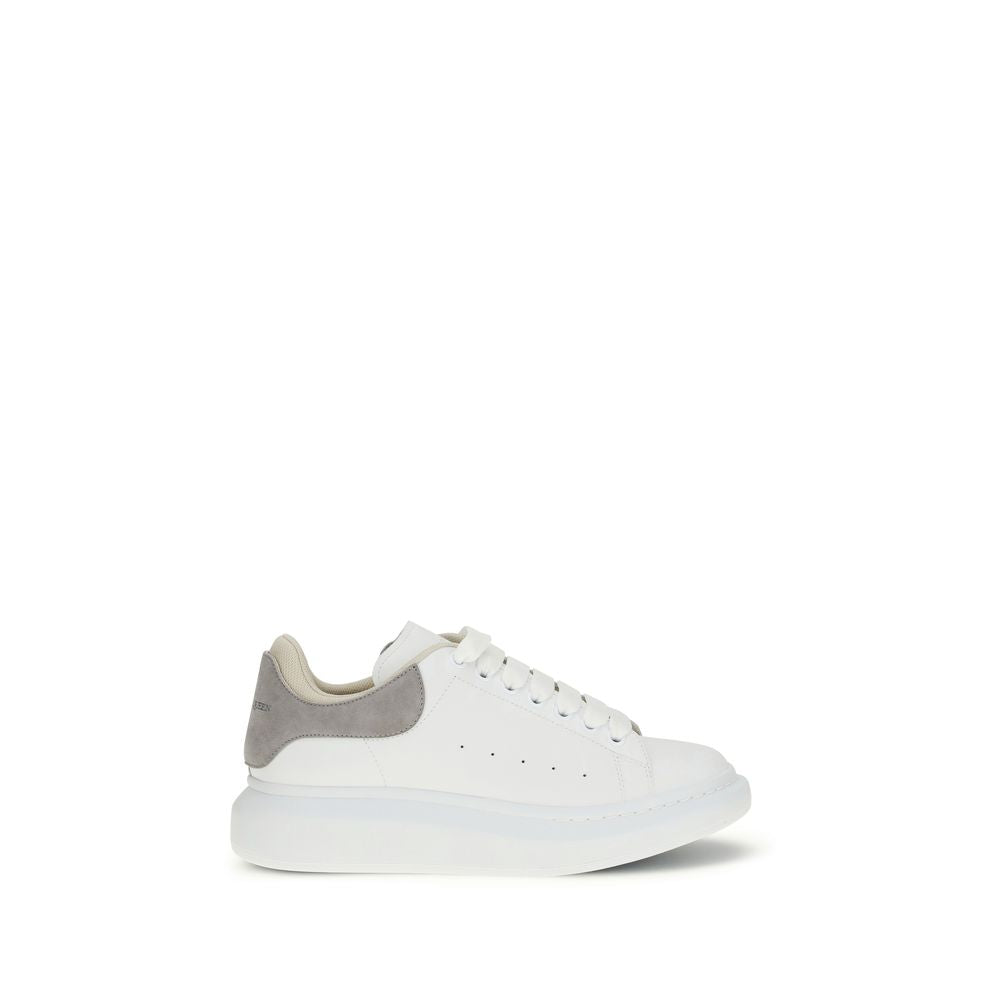 Alexander McQueen hvite tykke sneakers i kalveskinn av Bos Taurus