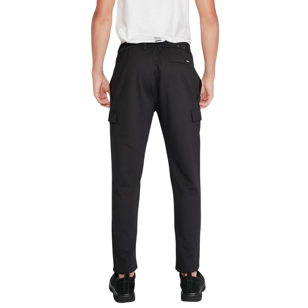 Calvin Klein svarte joggebukser i resirkulert polyester (treningsbukser)