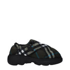 Burberry grønne slip-on pensko i stoff