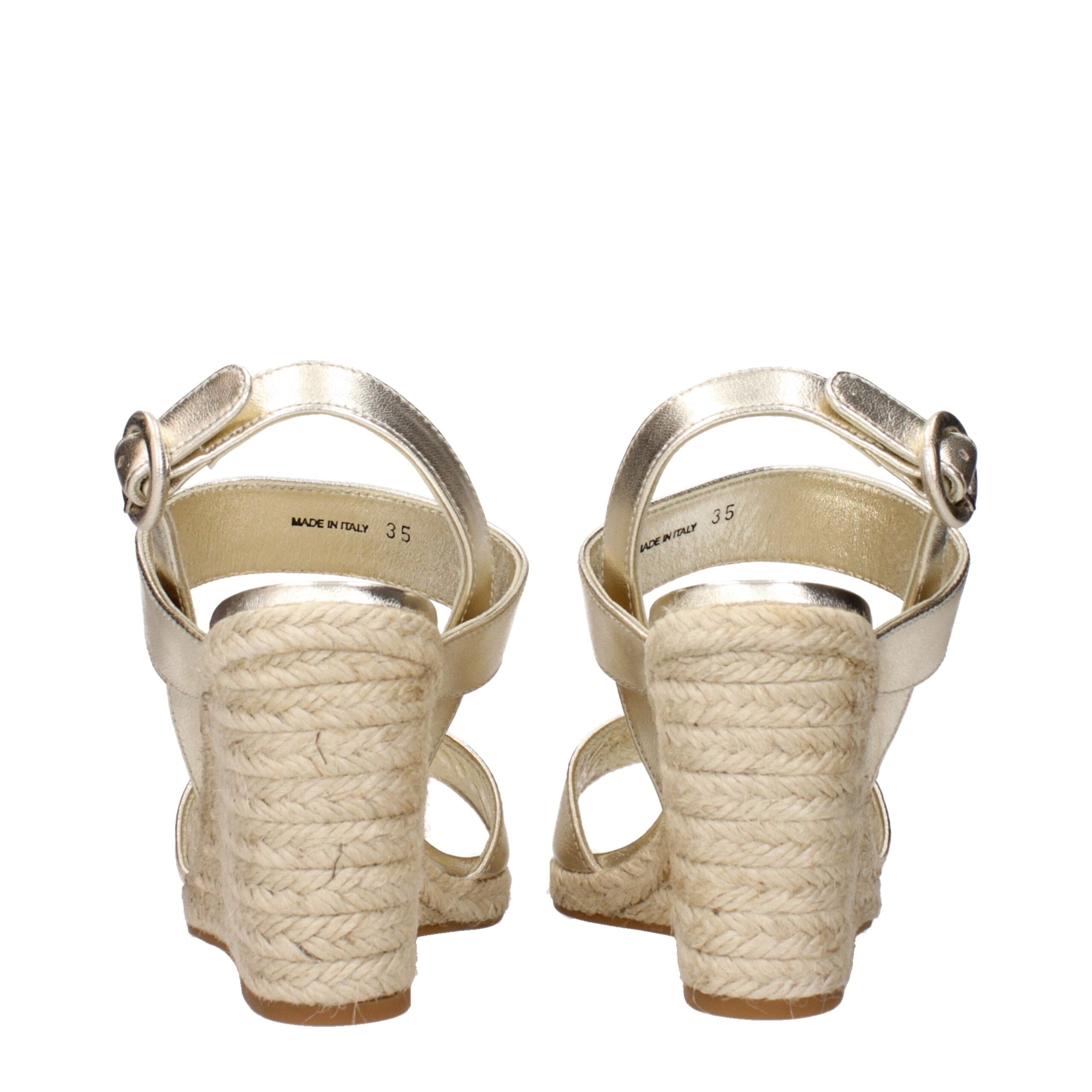 Prada gullfargede skinnkile sandaler