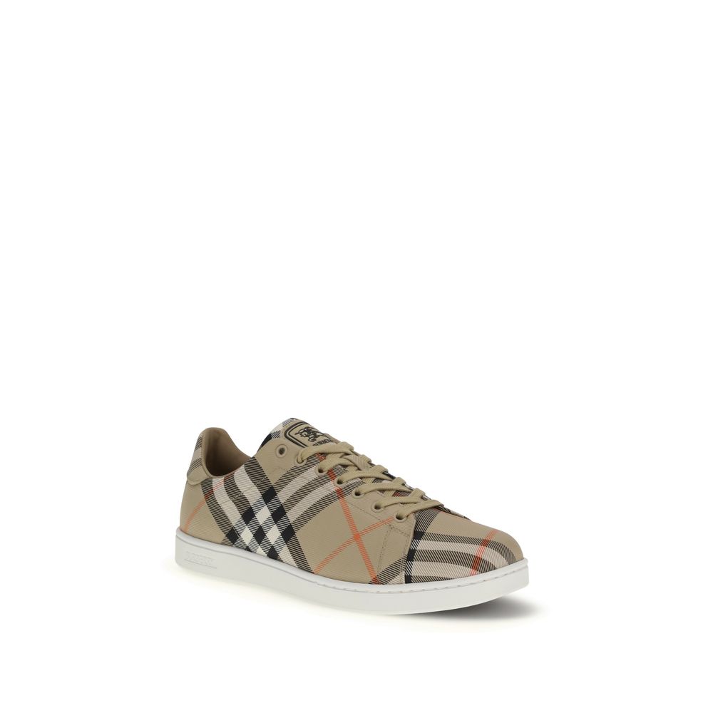 Burberry lave sneakers i nylon i flere farger